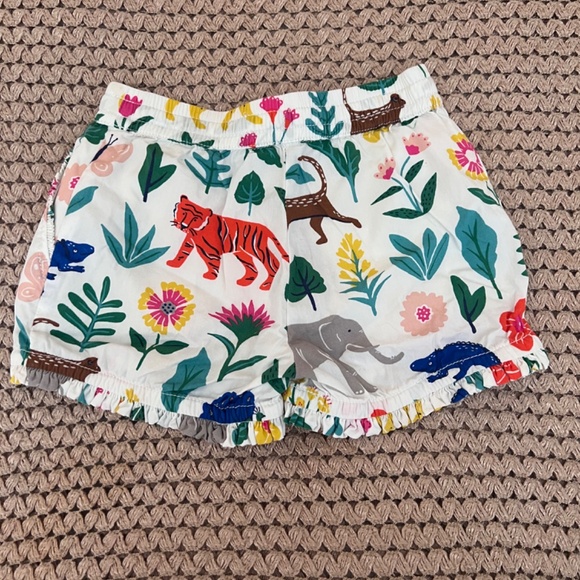 Mini Boden Frill Hem Shorts. Size 4 Excellent Condition - Picture 2 of 5